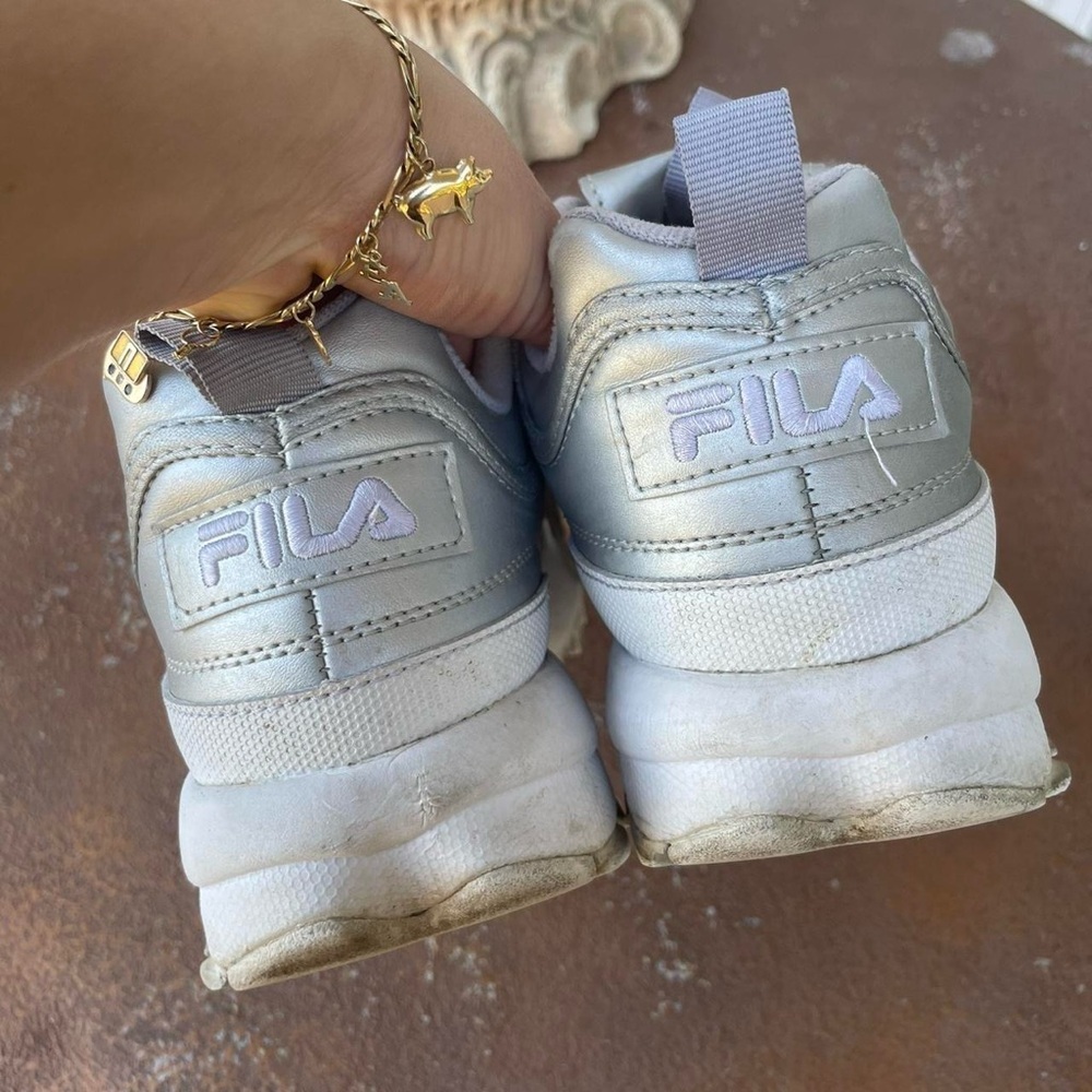 FILA Womens Disruptor II Premium Metallic Silver SNEAKERS 9.5 - Picture 6 of 7